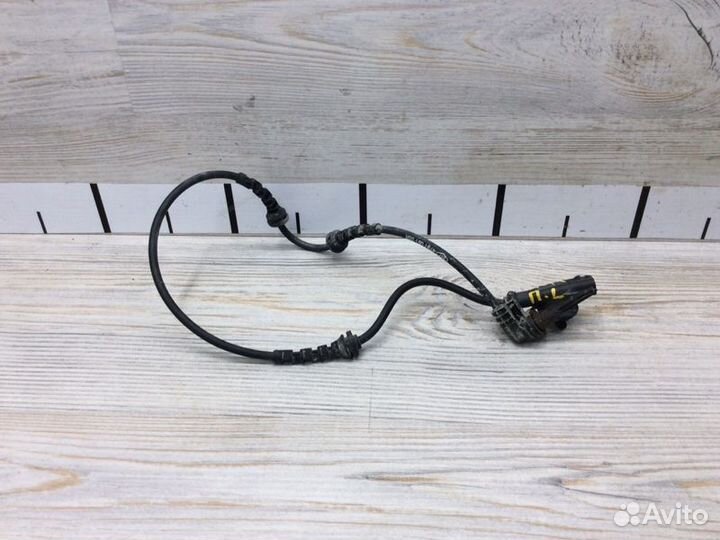 Датчик ABS передний левый Renault Arkana пробег 46