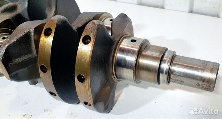 Коленвал Mitsubishi Carisma 1,6 4G92