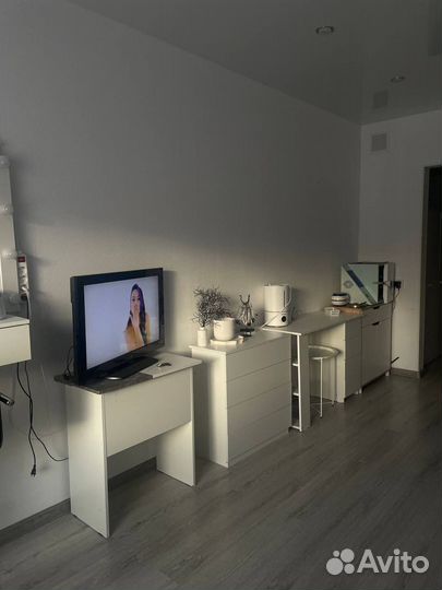 Аренда стола для маникюра