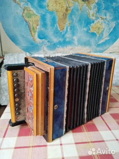 Гармонь, гармошка саратовская и аккордеон детский
