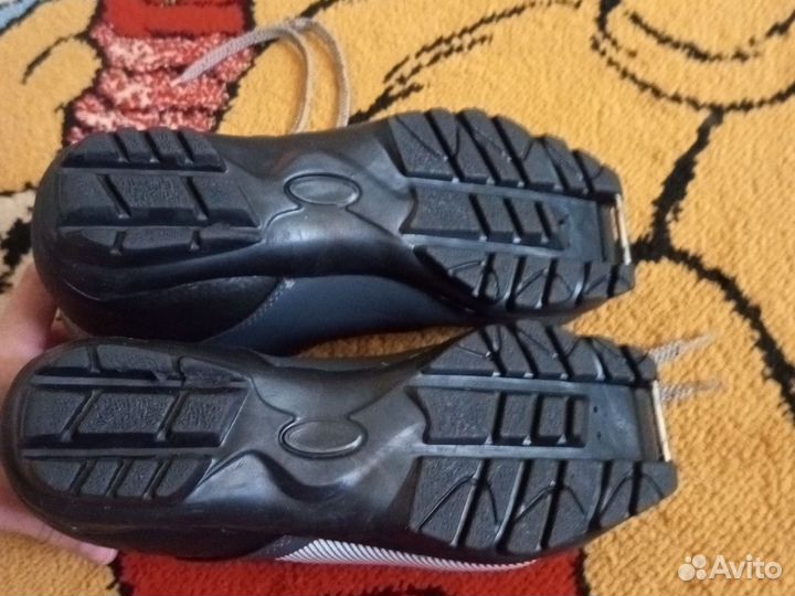 Лыжные ботинки