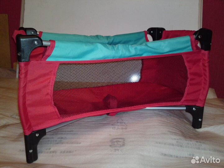 Игрушечная кроватка-манеж