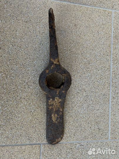 Старинный топор