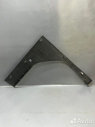 Обшивка багажника задняя правая Hyundai Solaris 1