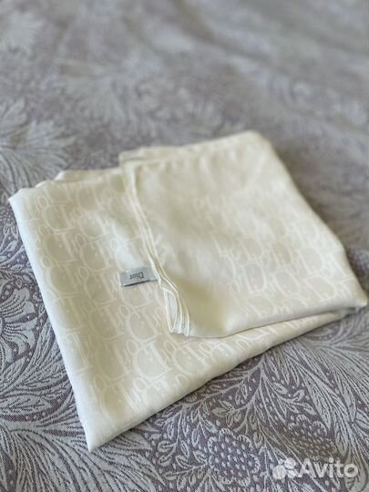 Шелковый платок dior