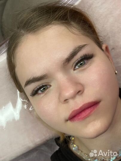 Наращивание ресниц модель