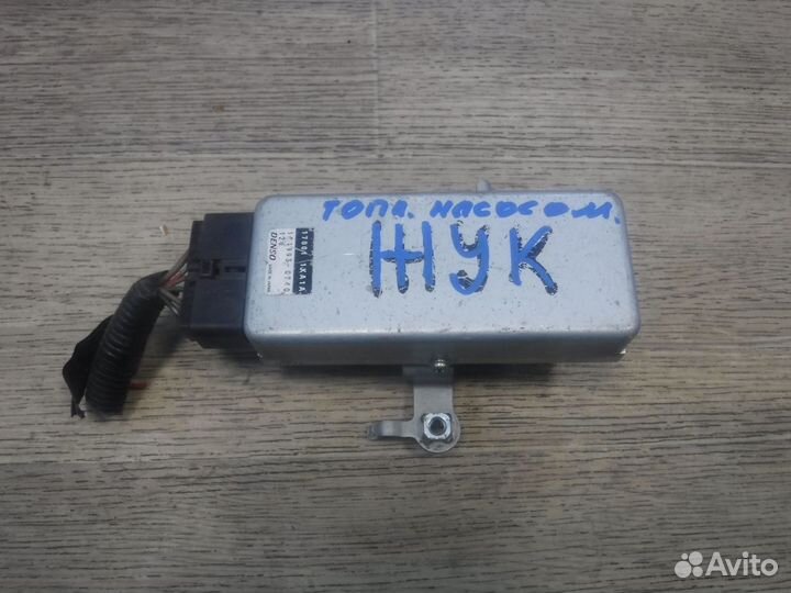 Блок управления топливным насосом Nissan Juke 2011