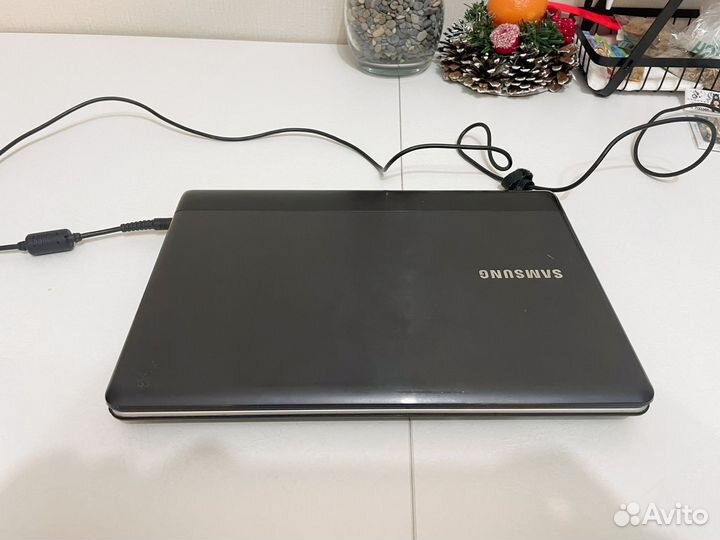Ноутбук samsung np305u1a