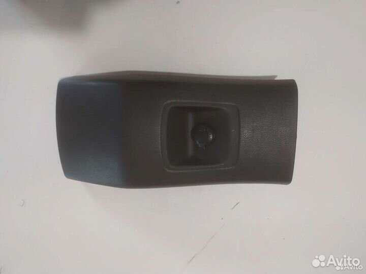 Toyota rav4 40 задняя часть консоли