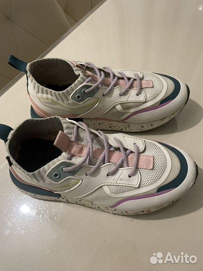 Кроссовки Zara 32