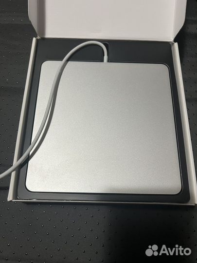 Оптический привод Apple USB SuperDrive