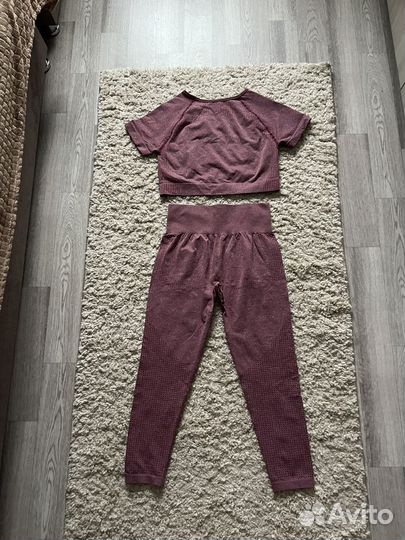 Спортивный костюм женский