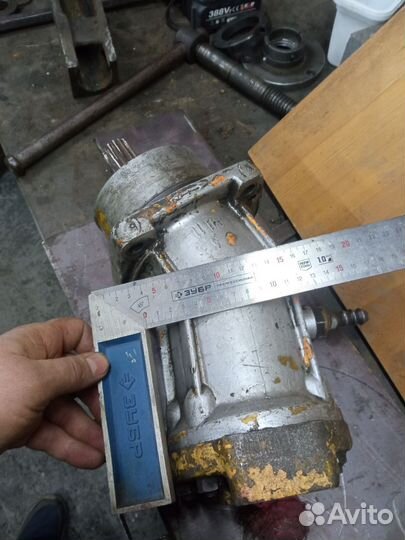 Гидронасос аксиально поршневой