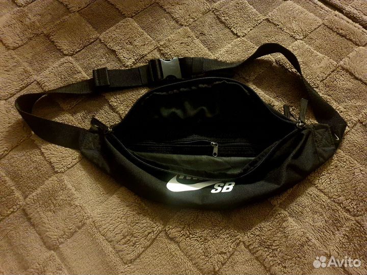 Поясная сумка мужская Nike