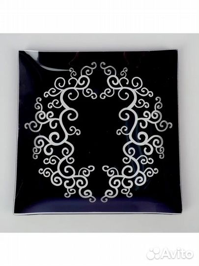 Тарелка квадратная стеклянная Империя