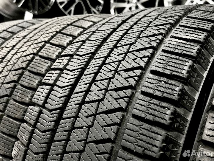 Bridgestone Blizzak VRX2 225/55 R16 99Q