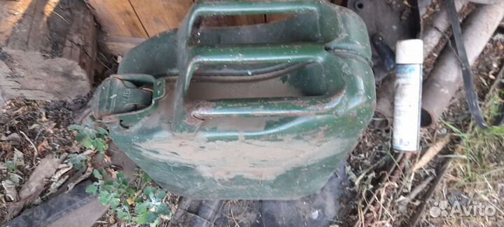 Канистра для бензина 20 л