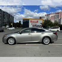 Lexus ES 2.0 AT, 2017, 131 000 км, с пробегом, цена 2 550 000 руб.