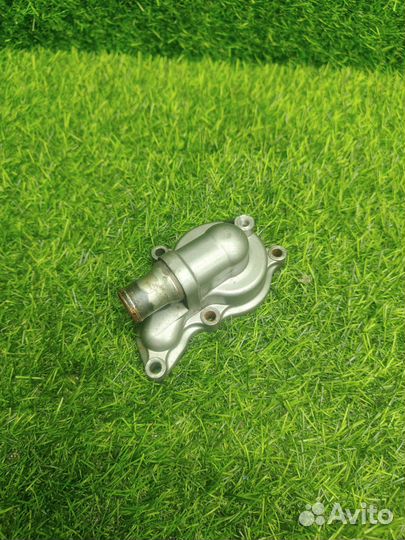 Крышка помпы Suzuki drz 400