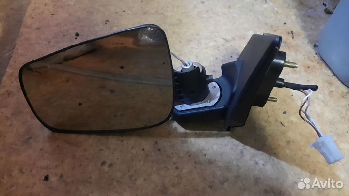 Зеркало левое на mitsubishi x
