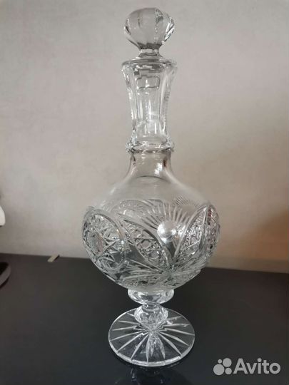 Графин хрустальный