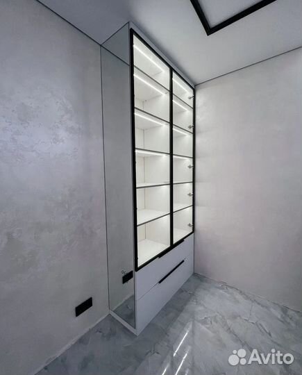 Шкаф в комнату