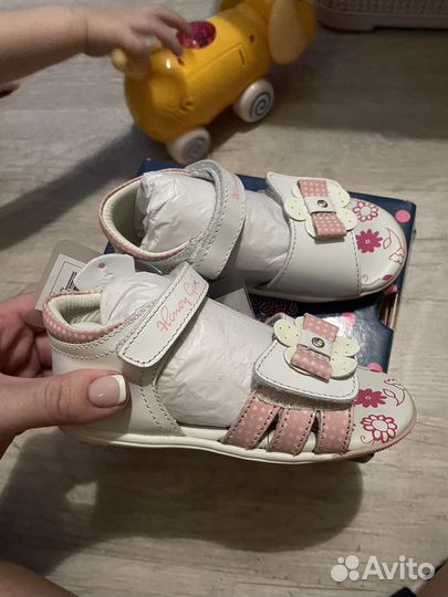 Босоножки для девочки