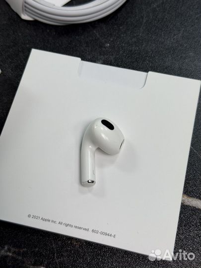 Левый наушник Airpods 3 оригинал