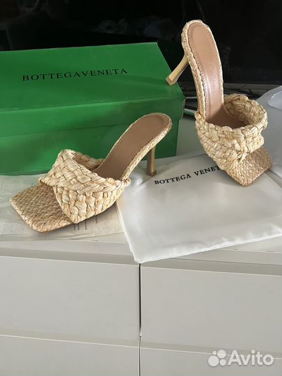 Шлепанцы женские 36 размер