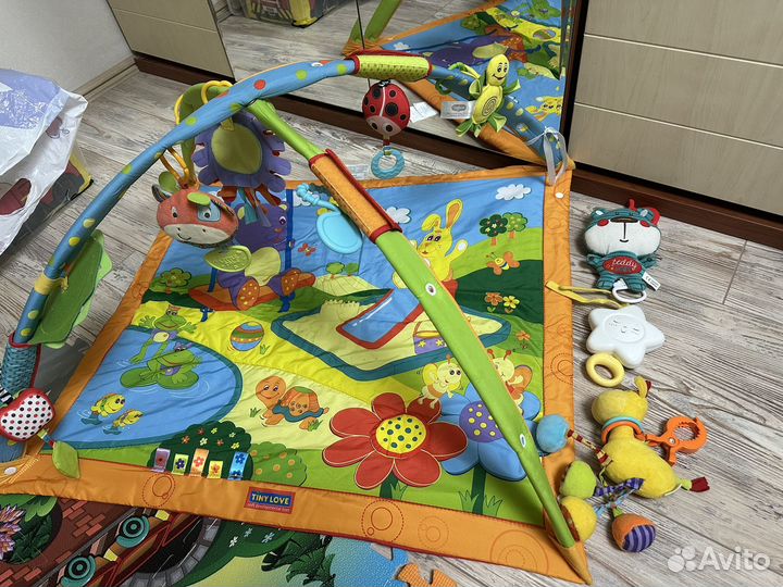 Развивающий коврик tiny love