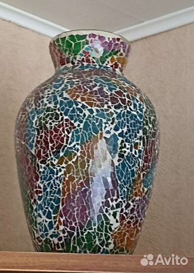 Кувшин и вазы