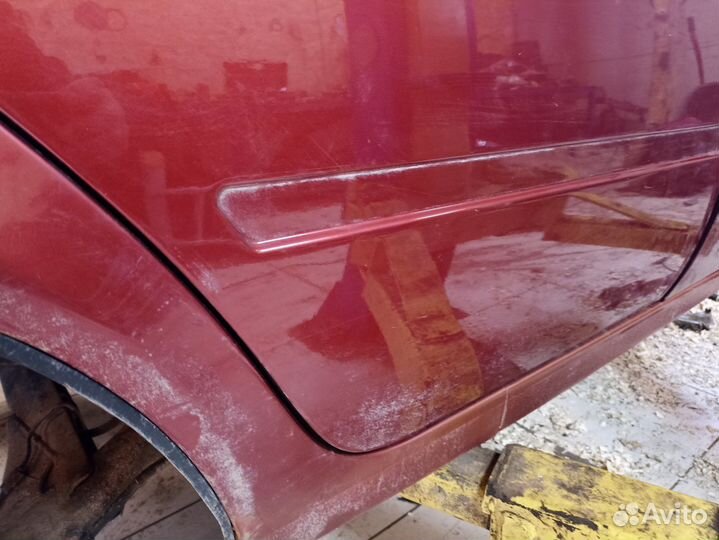 Дверь задняя калина универсал