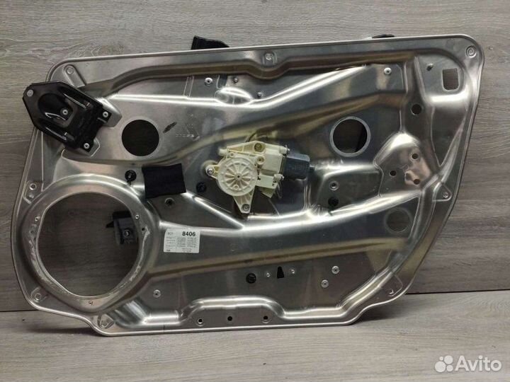 Стеклоподъемник Mercedes C W204