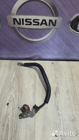 Клемма аккумулятора Nissan primera P12