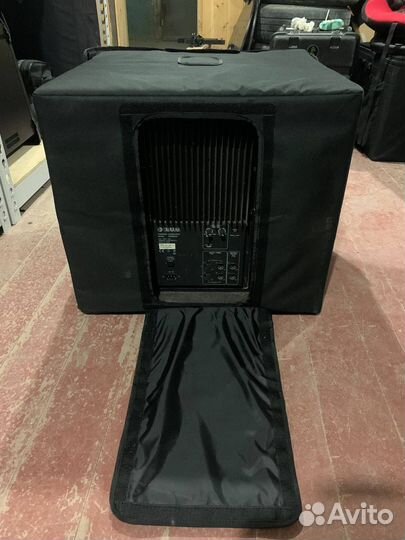 Сабвуфер Yamaha MSR800W