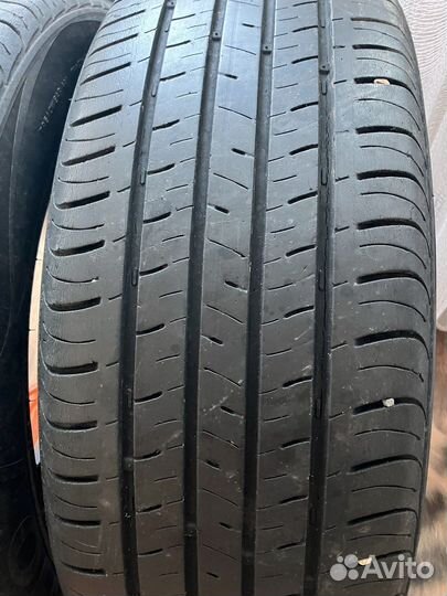 Kumho Solus SA01 Plus 215/60 R17