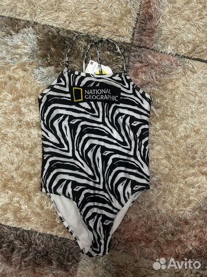 Купальник для девочки новый 140