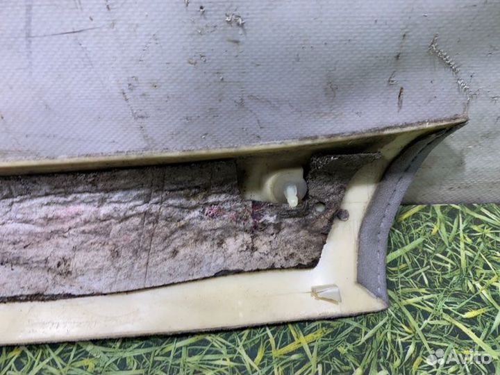 Обшивка стойки передняя правая Bmw E39 седан 2.5