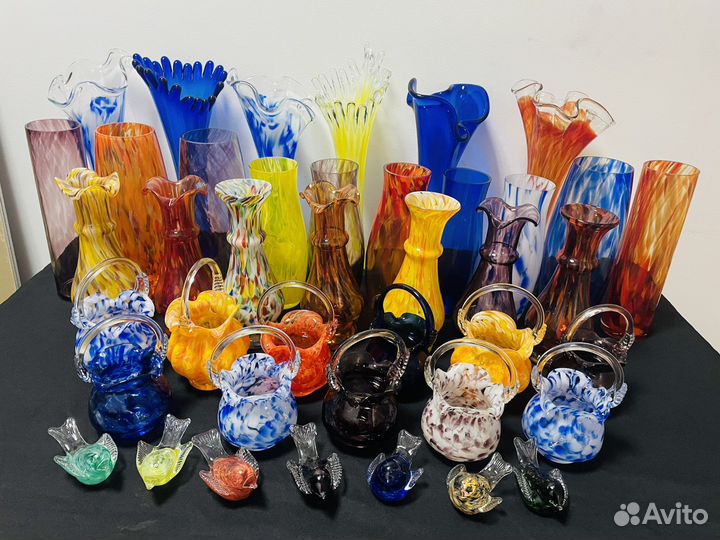 Вазы цветное стекло 90 штук