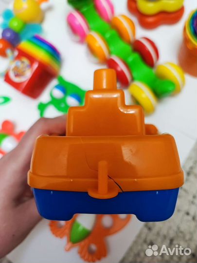 Игрушки для малышей пакетом, есть новые и б/у