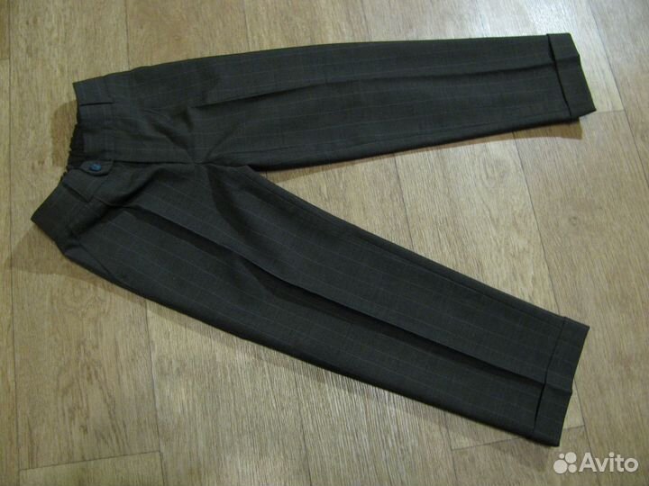 Школьная форма (на рост 122 и 128)