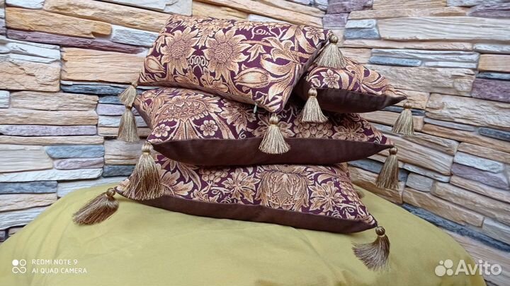 Декоративные наволочки на подушки hm