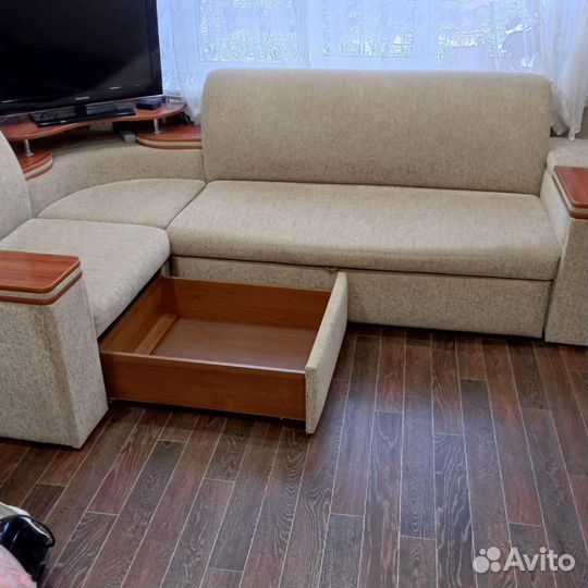 Угловой диван бу