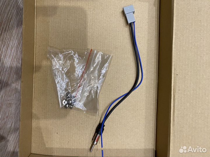 Штатная магнитола Honda CR-V 39100-SWA-G012-M1