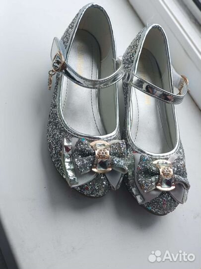 Сандали для девочки