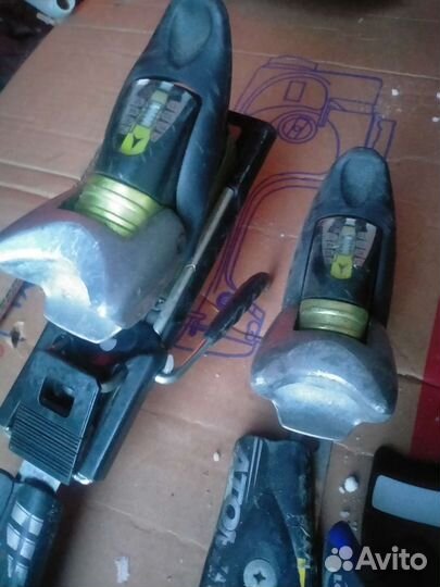 Крепления для горных лыж fisher