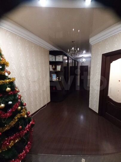 2-к. квартира, 68,7 м², 1/12 эт.