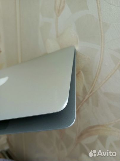 Apple MacBook Air 2011