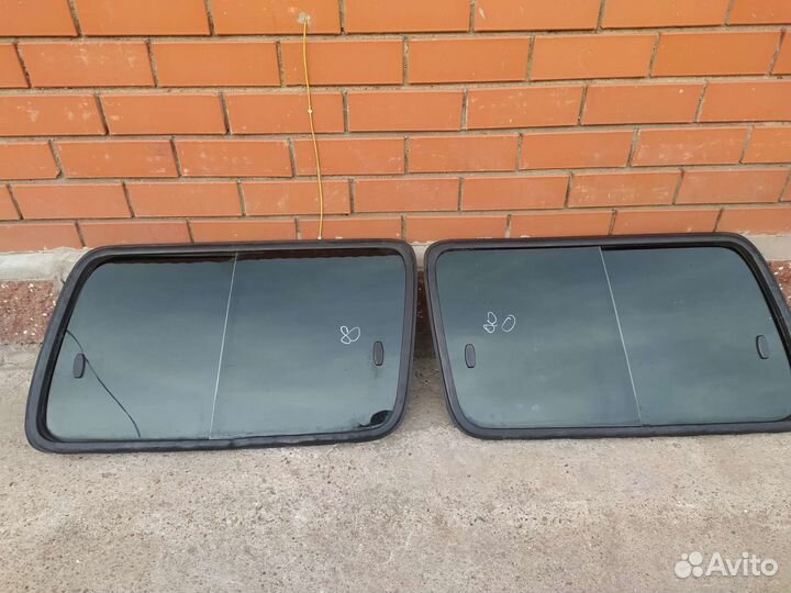 Стекло багажника боковое Toyota Land Cruiser J80