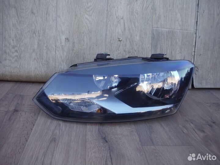 Фара левая №44 Volkswagen Polo Sedan 2018